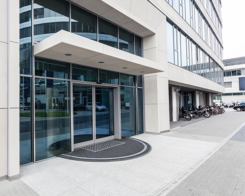 bureaux réalisés par des artisans Terreal